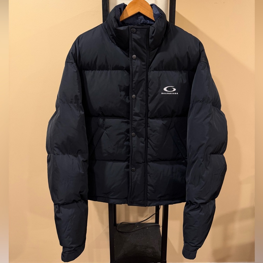 Balenciaga Unity Logo FW24 Runway Pin Reversible Down Puffer Jacket